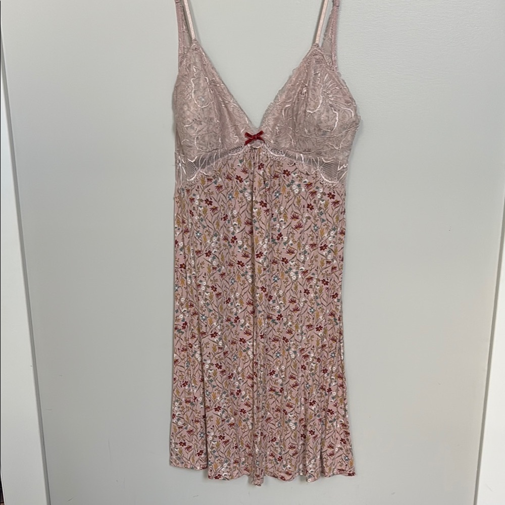 NWOT Gilligan & O'Malley Pink Lace Trim Chemise